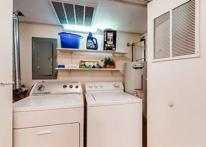 Fountainhead Towers 1204